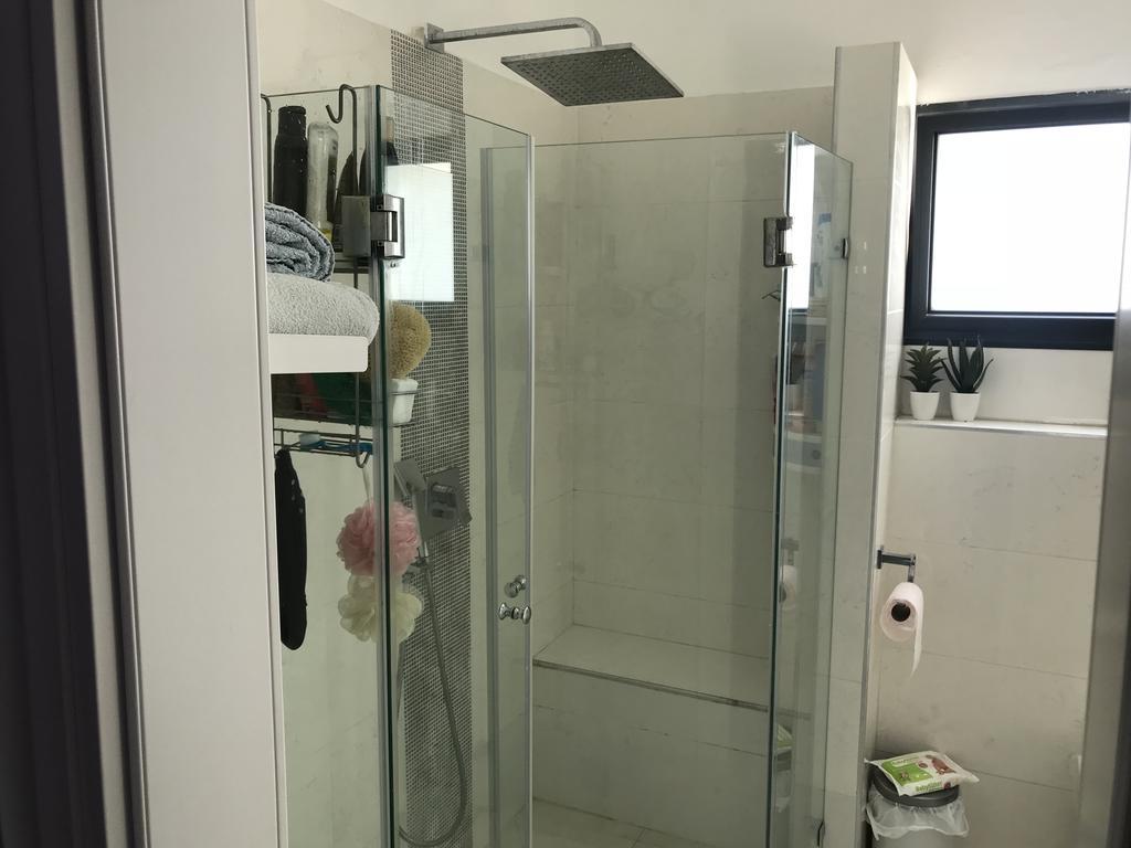 Ferienwohnung Charming Unit With Pool And Great Amenities Rischon LeZion Exterior foto