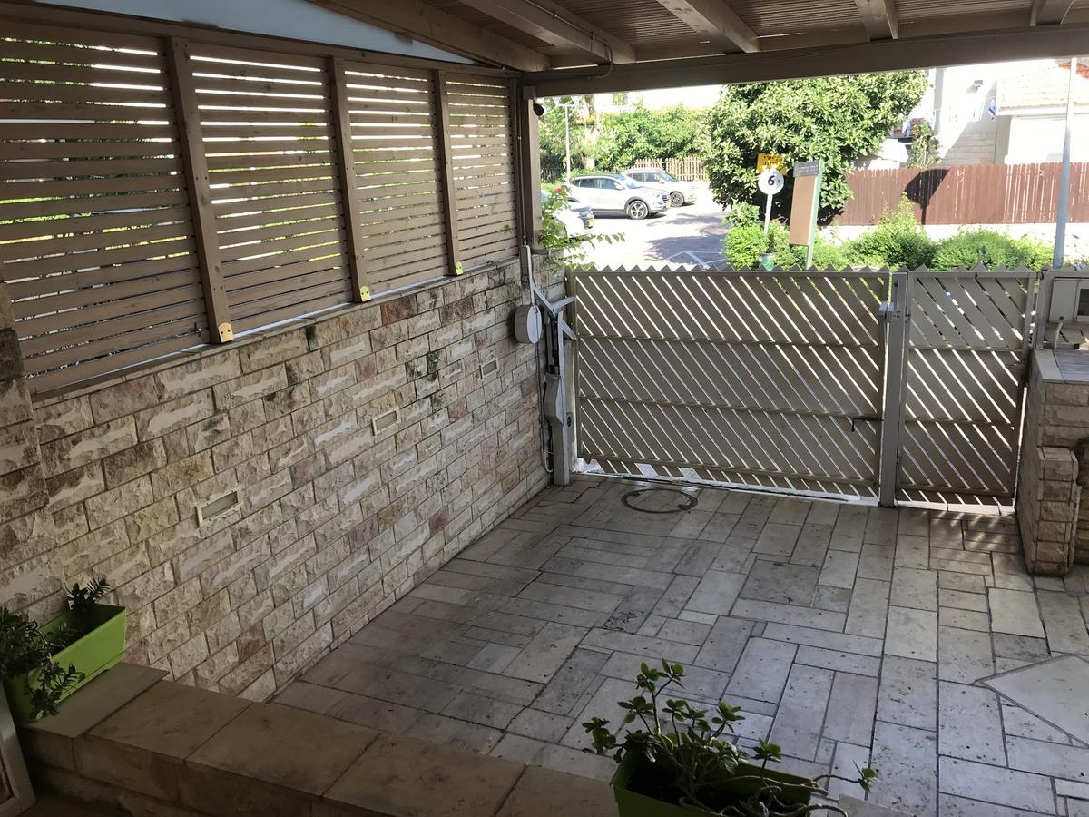 Ferienwohnung Charming Unit With Pool And Great Amenities Rischon LeZion Exterior foto