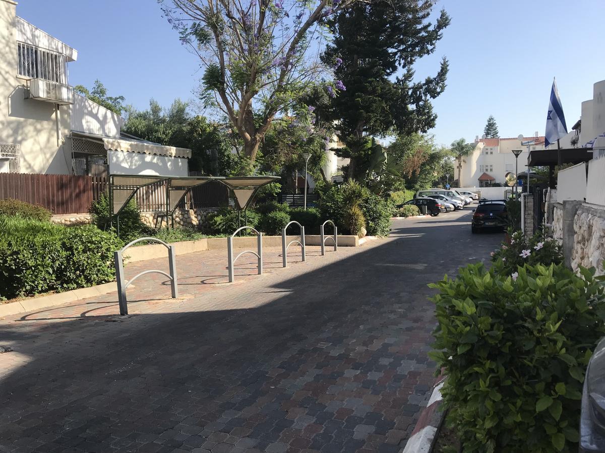 Ferienwohnung Charming Unit With Pool And Great Amenities Rischon LeZion Exterior foto