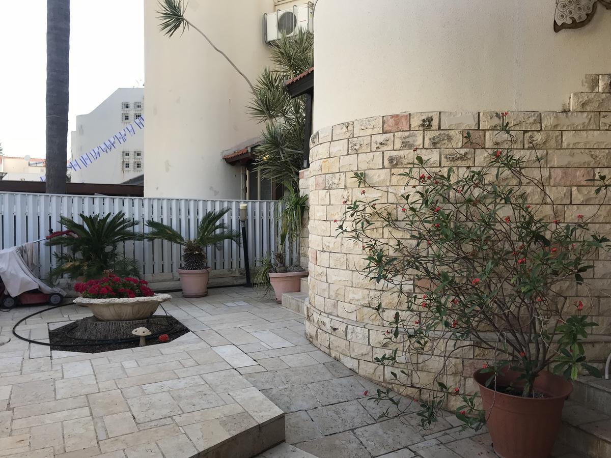 Ferienwohnung Charming Unit With Pool And Great Amenities Rischon LeZion Exterior foto