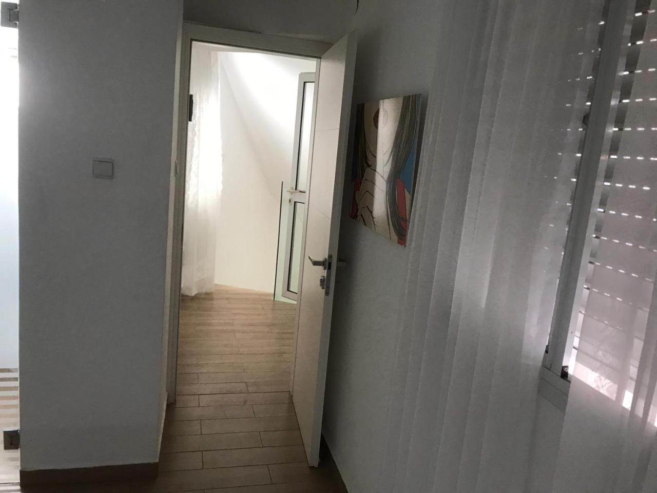 Ferienwohnung Charming Unit With Pool And Great Amenities Rischon LeZion Exterior foto